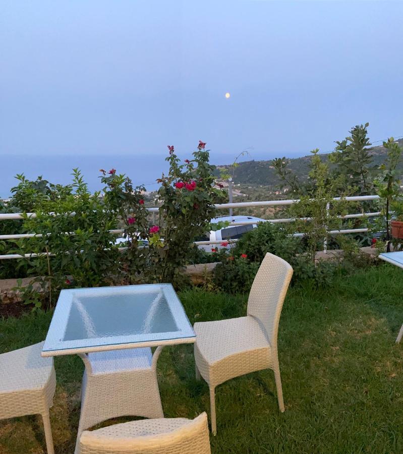 Persephone Hotel Himare Ngoại thất bức ảnh