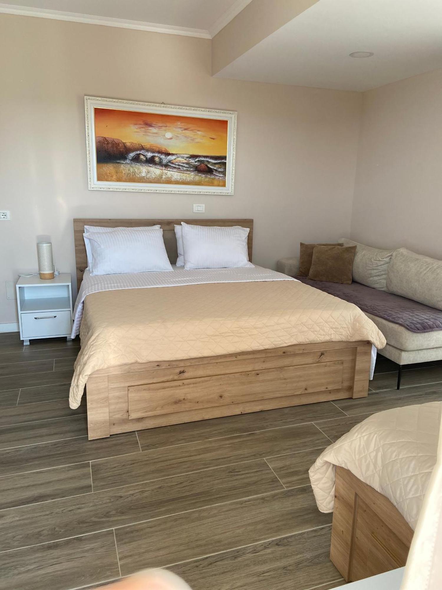 Persephone Hotel Himare Ngoại thất bức ảnh