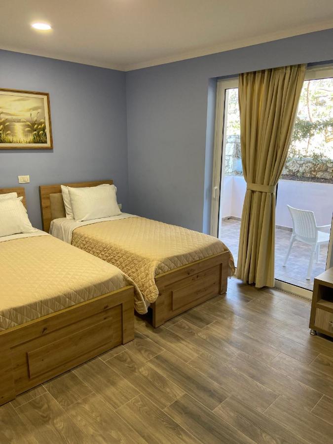 Persephone Hotel Himare Ngoại thất bức ảnh