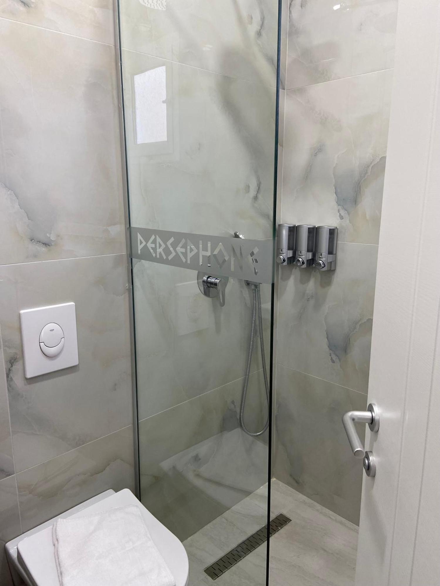 Persephone Hotel Himare Ngoại thất bức ảnh