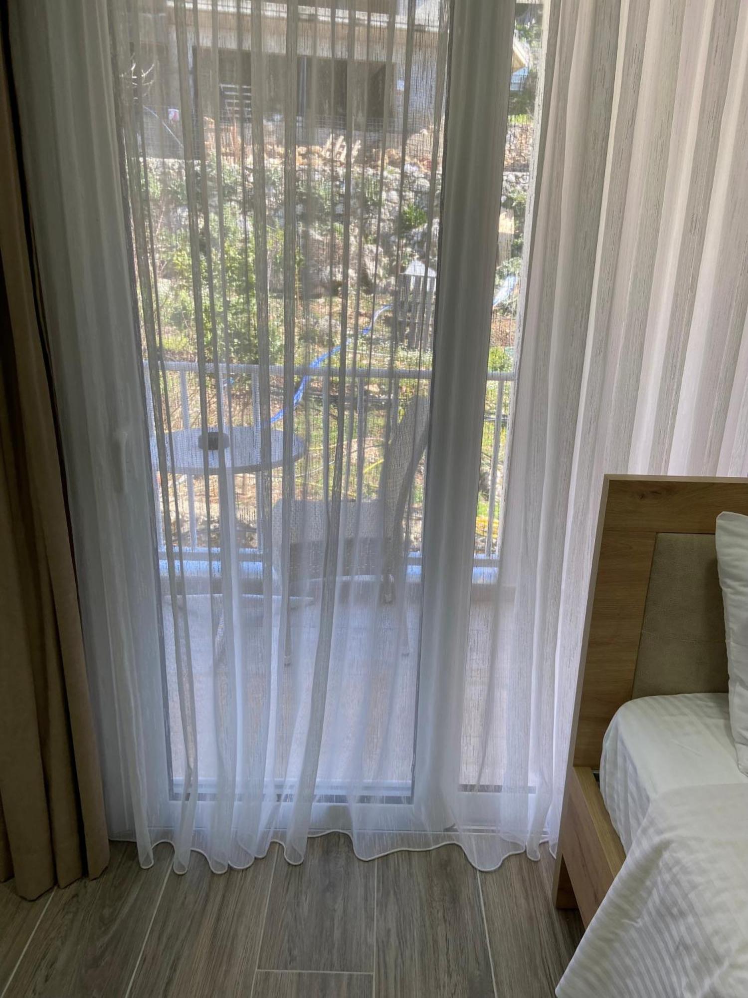 Persephone Hotel Himare Ngoại thất bức ảnh
